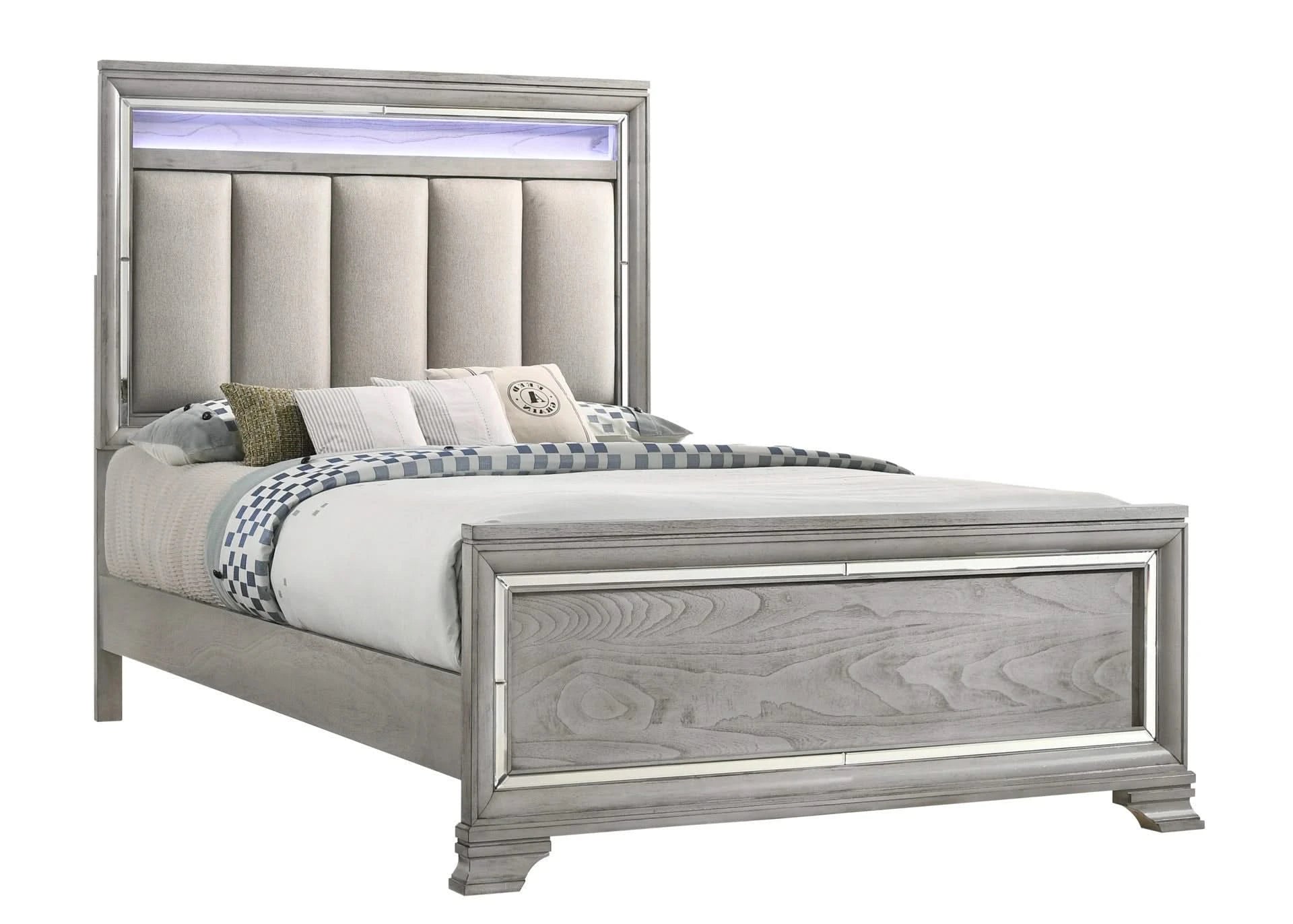 SKY TOWER QUEEN BED