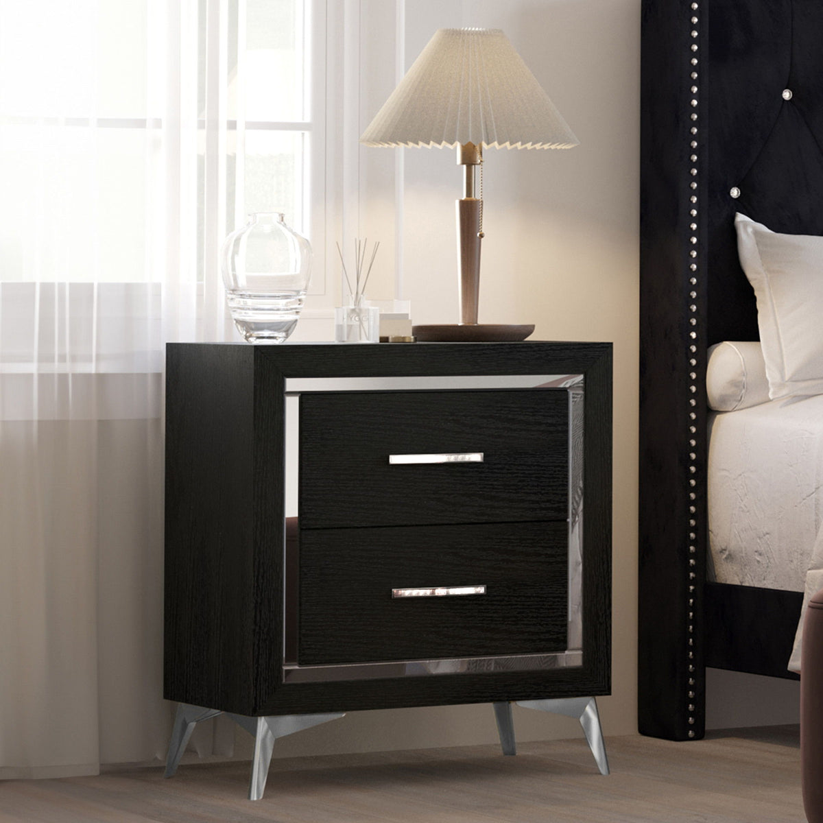 Huxley - Nightstand