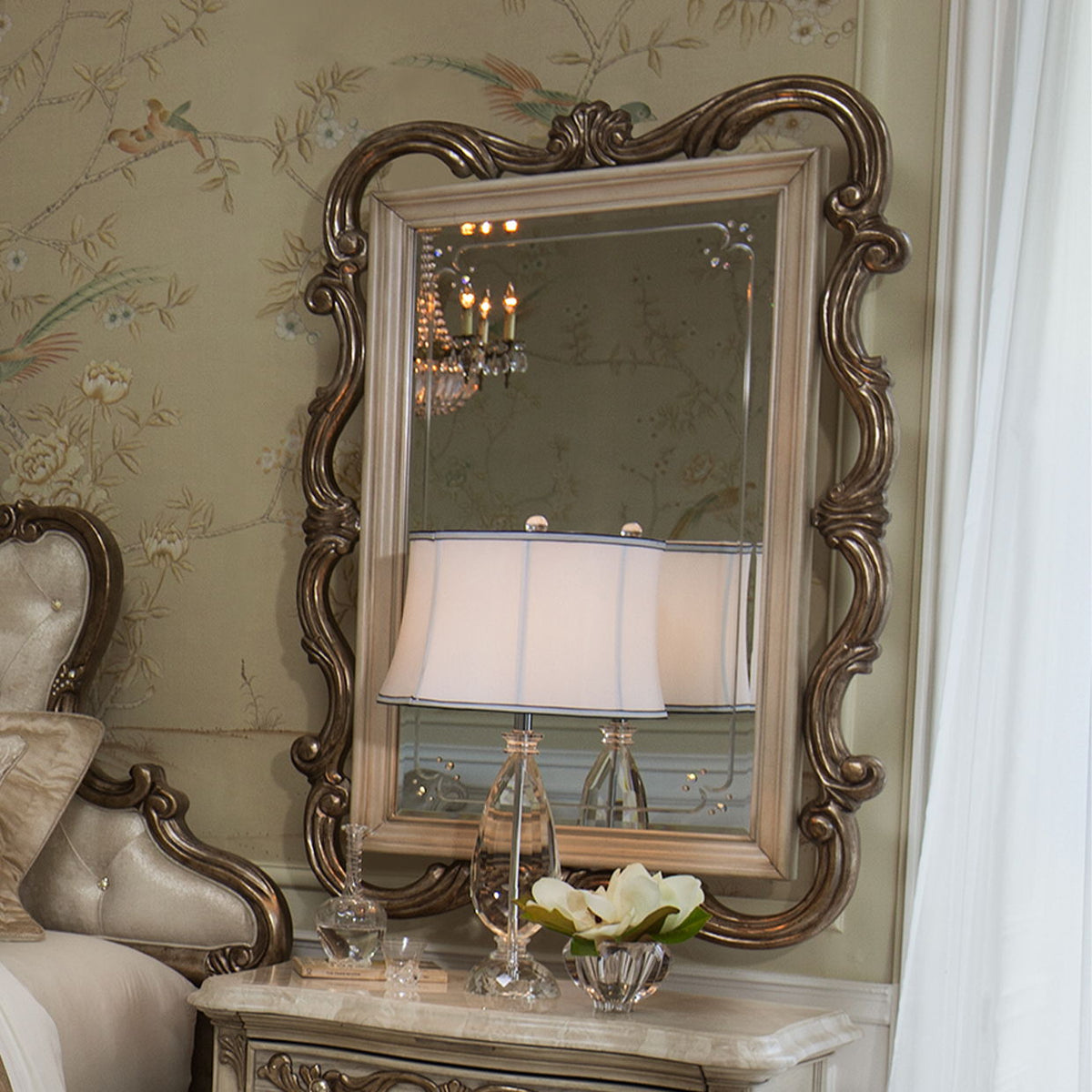 Platine de Royale - Wall Mirror - Champagne