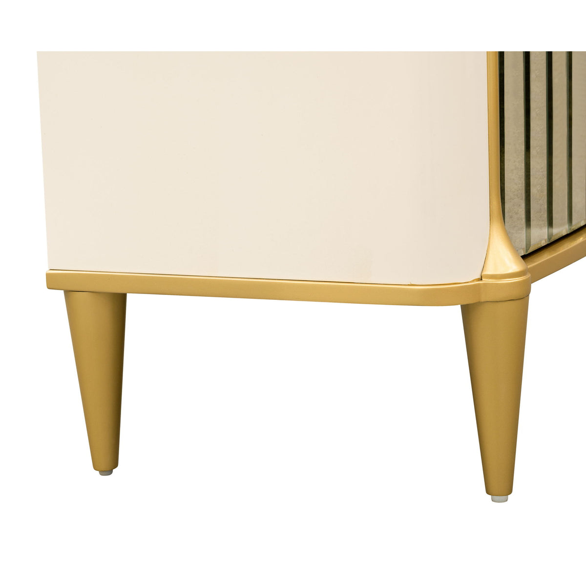 Scotts Square - 5-Drawer Chest - Light Champagne