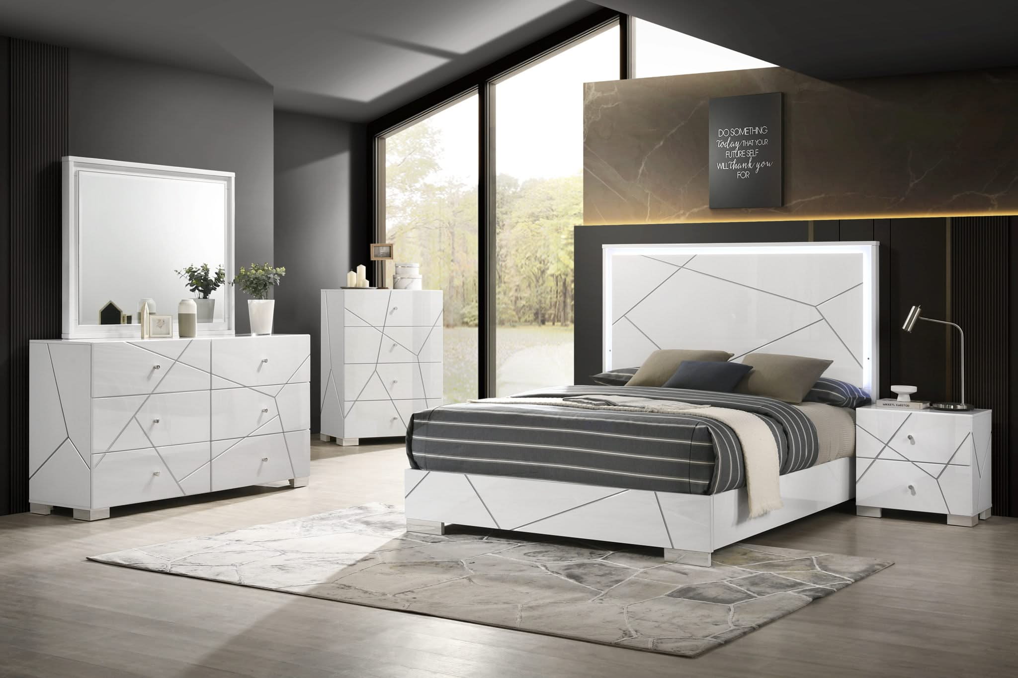 Ayla - King 5 Piece Bedroom Set - White