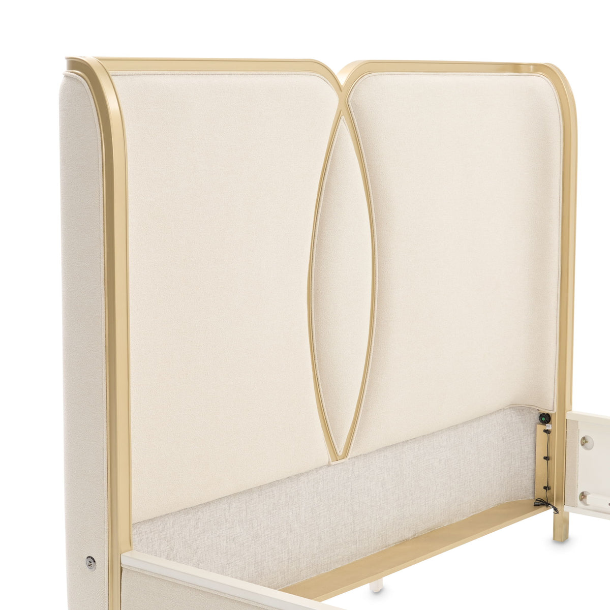 Scotts Square - Bed