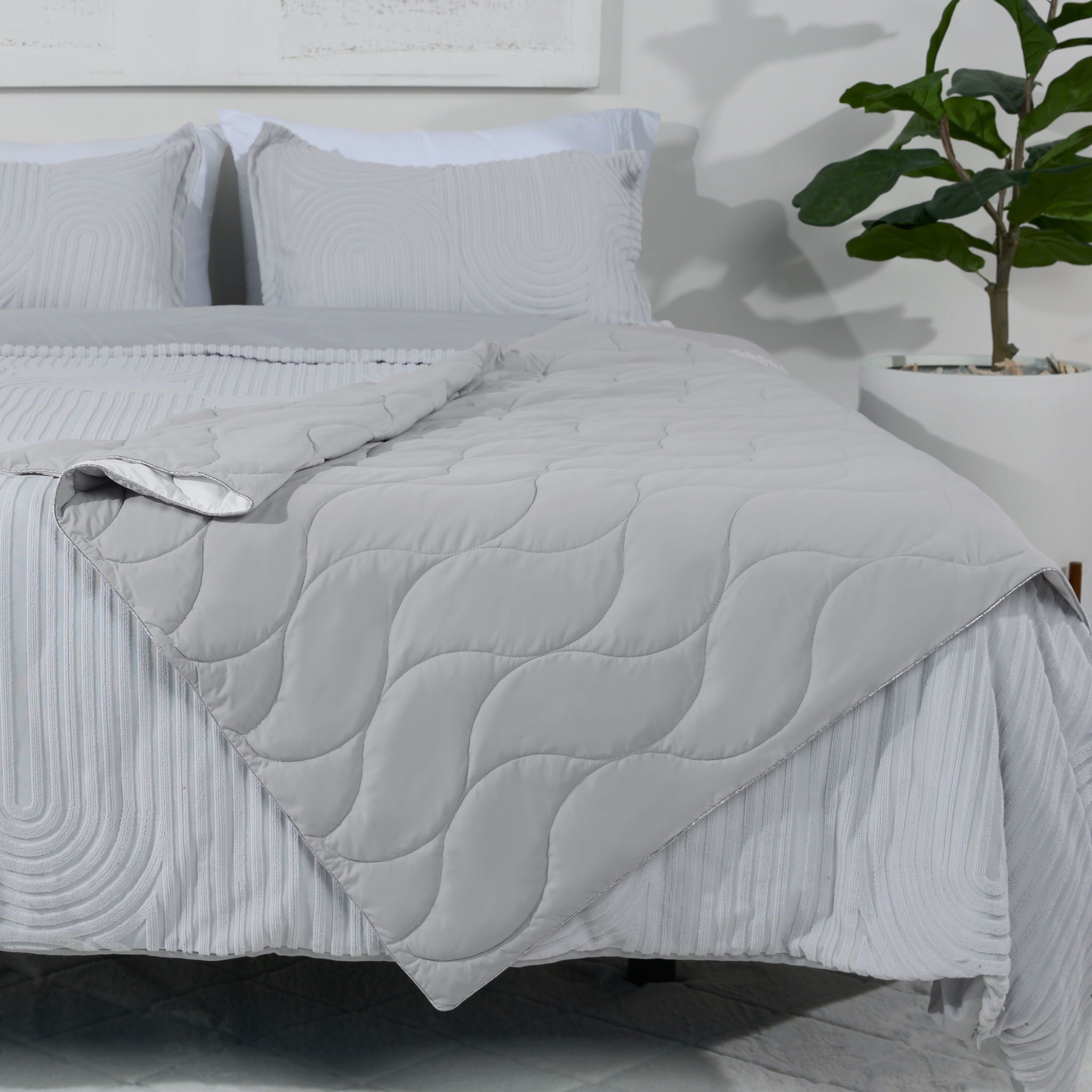 Cooling Performance - Throw - White
