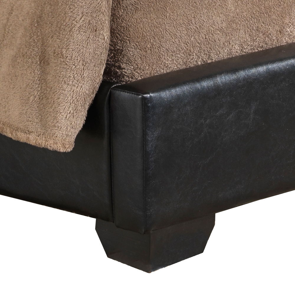 Elegant Platform Bed For Relaxed Spaces