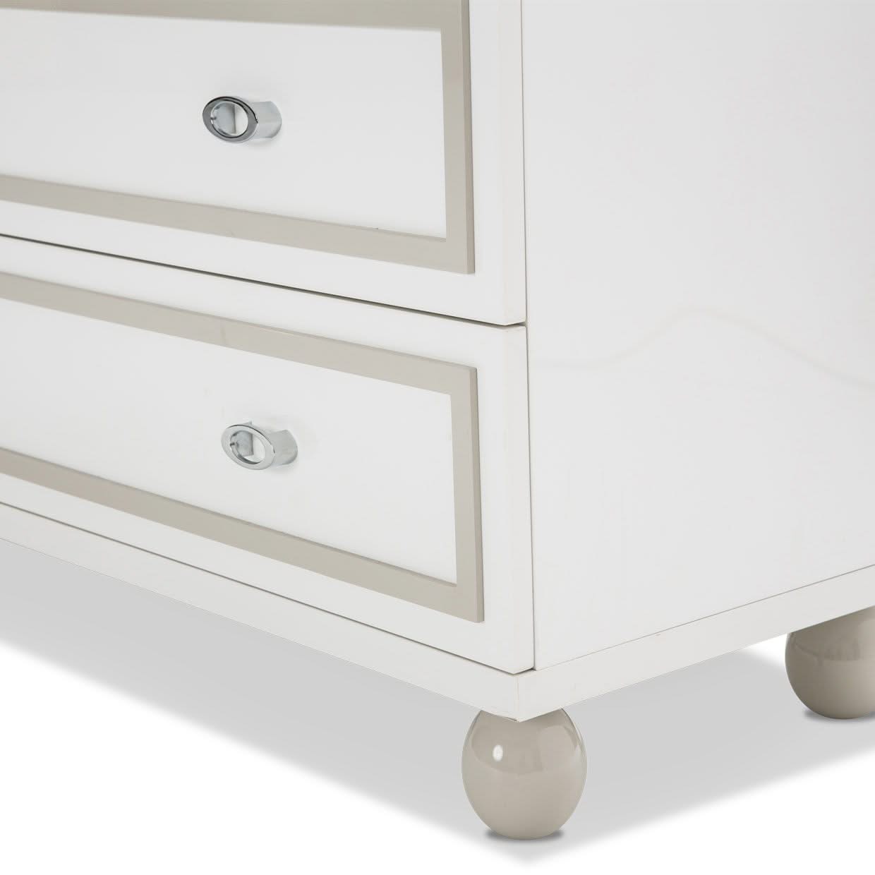 Sky Tower - 7-Drawer Chest - White
