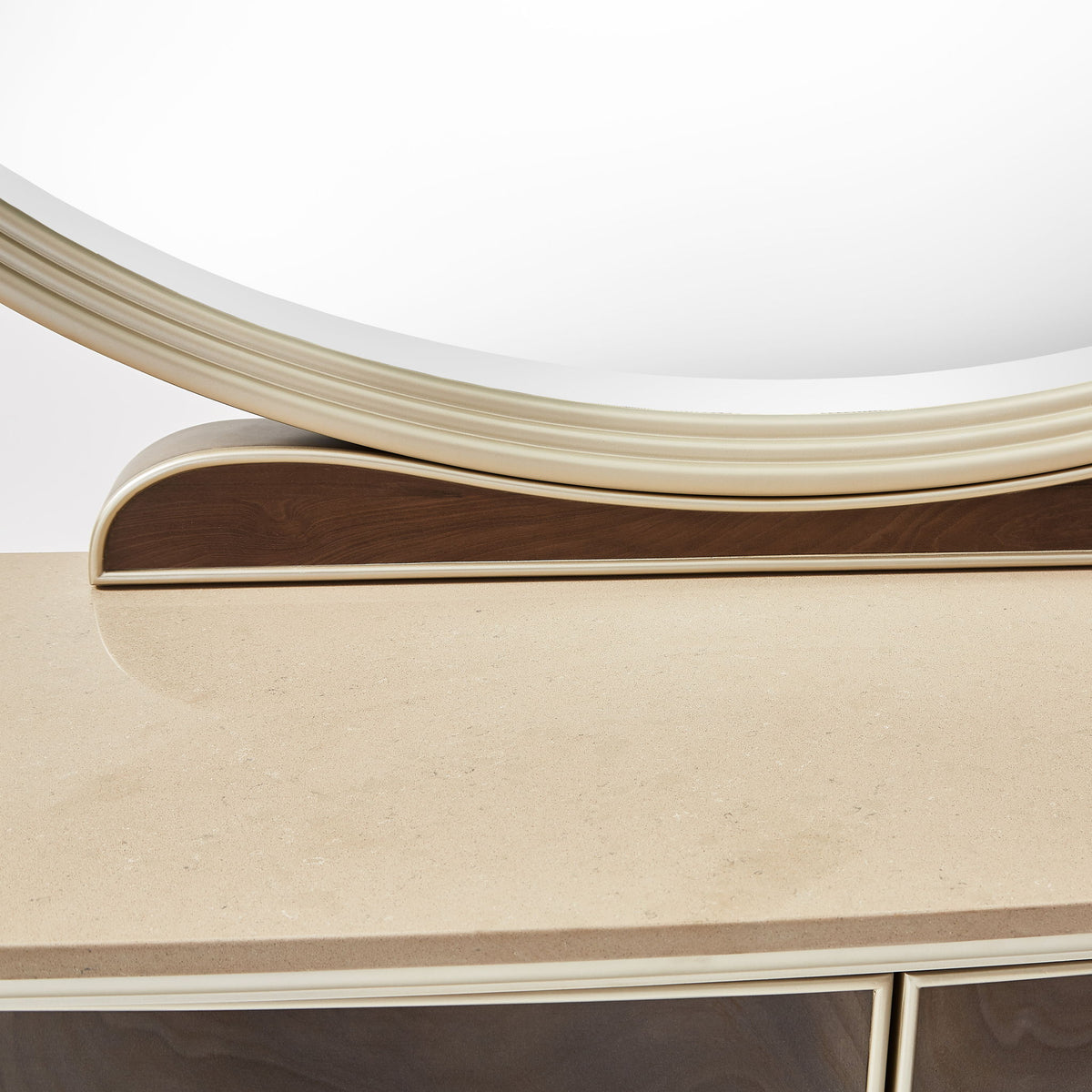 Villa Cherie - Dresser