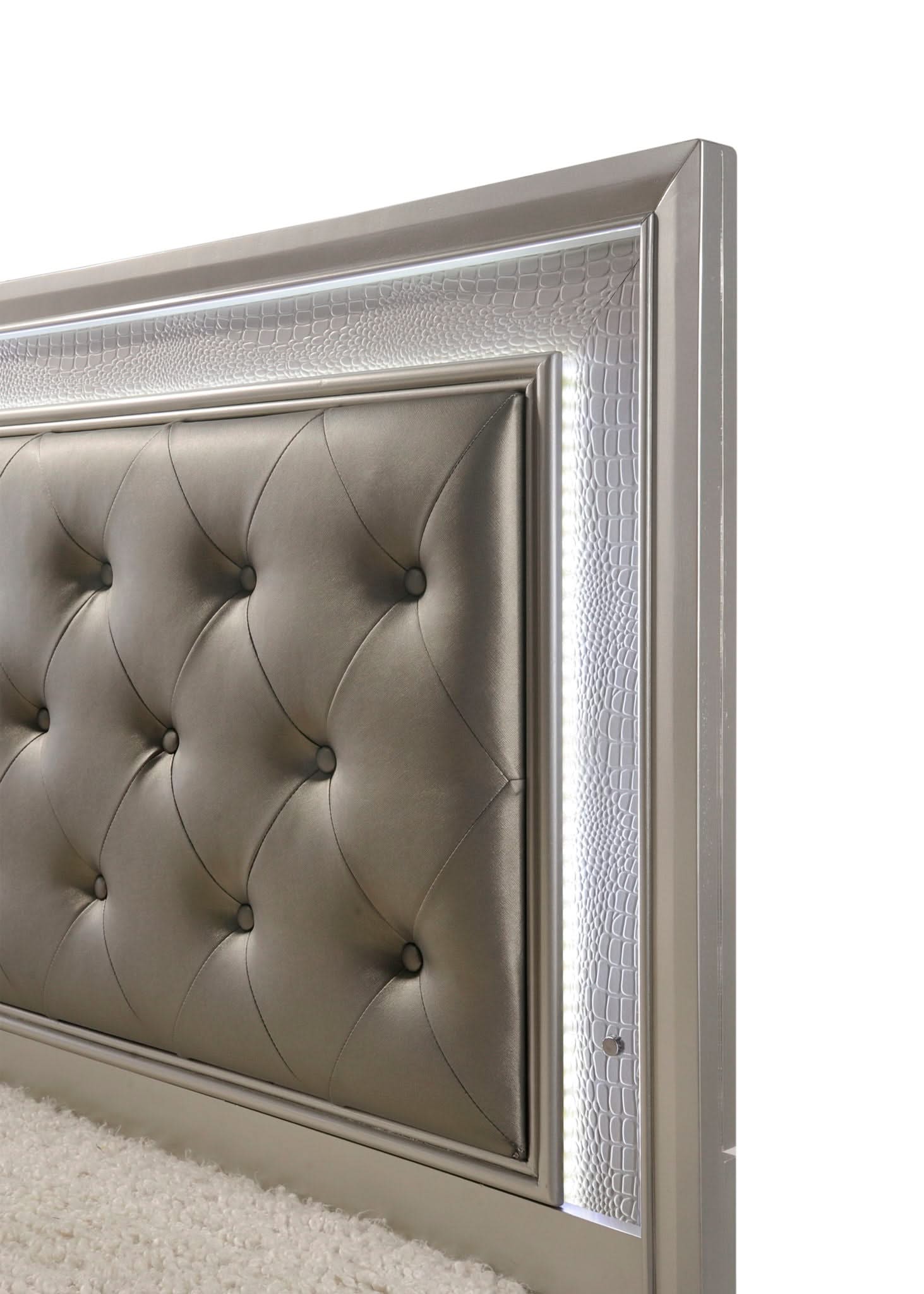 Lyssa - Full 5 Piece Bedroom Set - Champagne