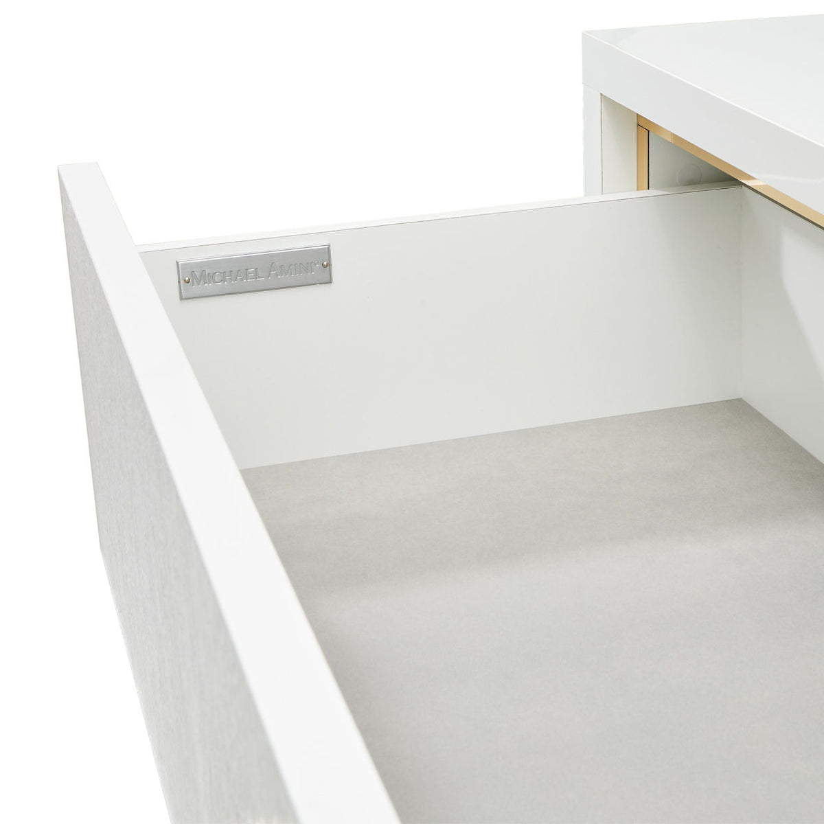 Palm Gate - 6-Drawer Chest - Cloud White