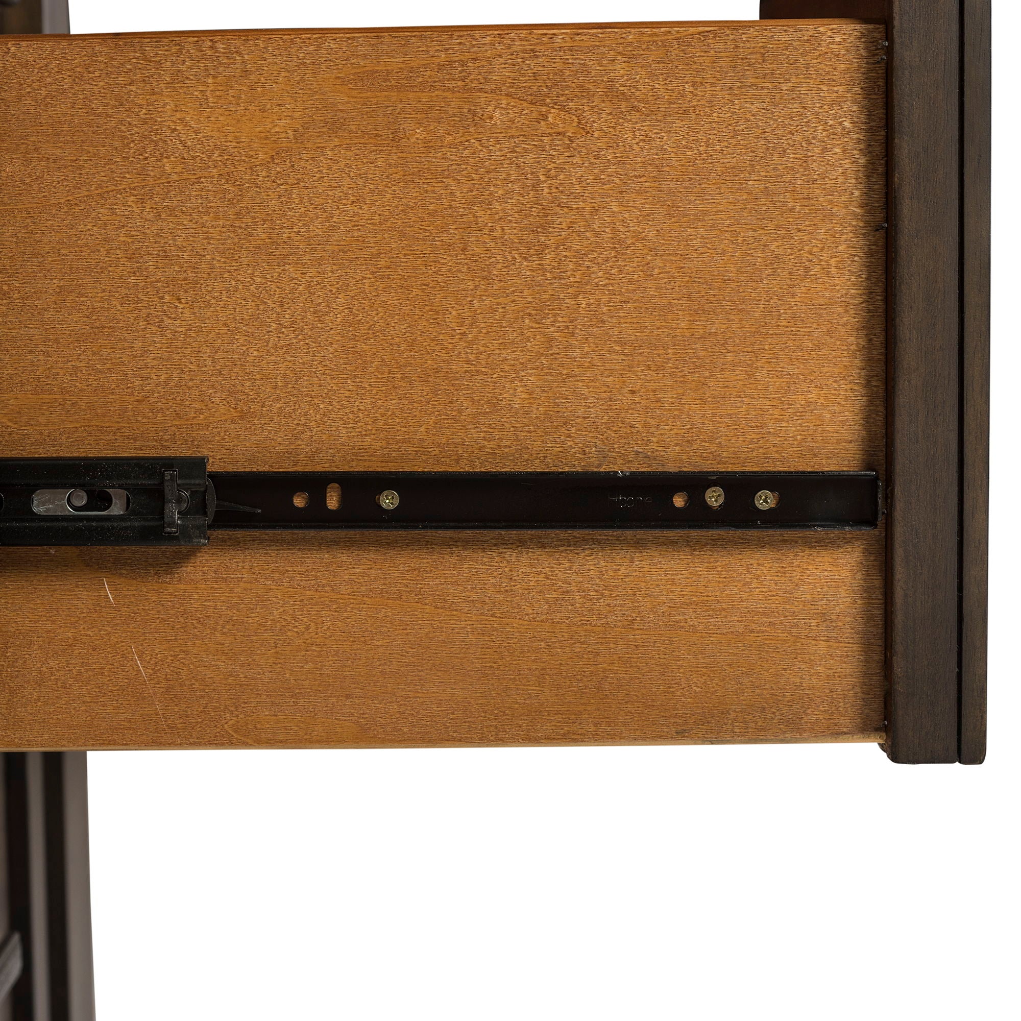 Thornwood Hills - 8 Drawer Dresser - Rock Beaten Brown