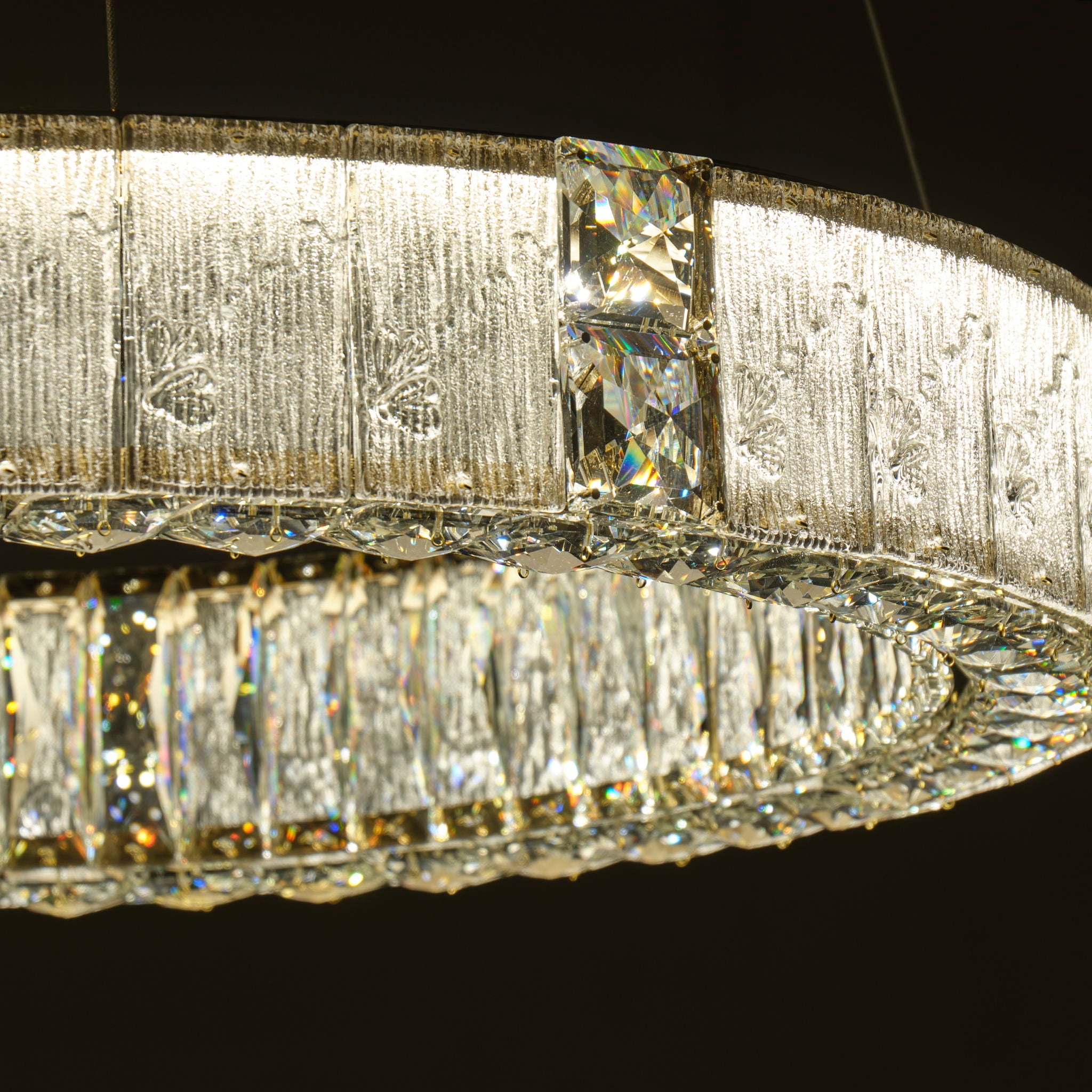 Michael Amini Lighting - Mina 31" Round Crystal LED Chandelier - Clear