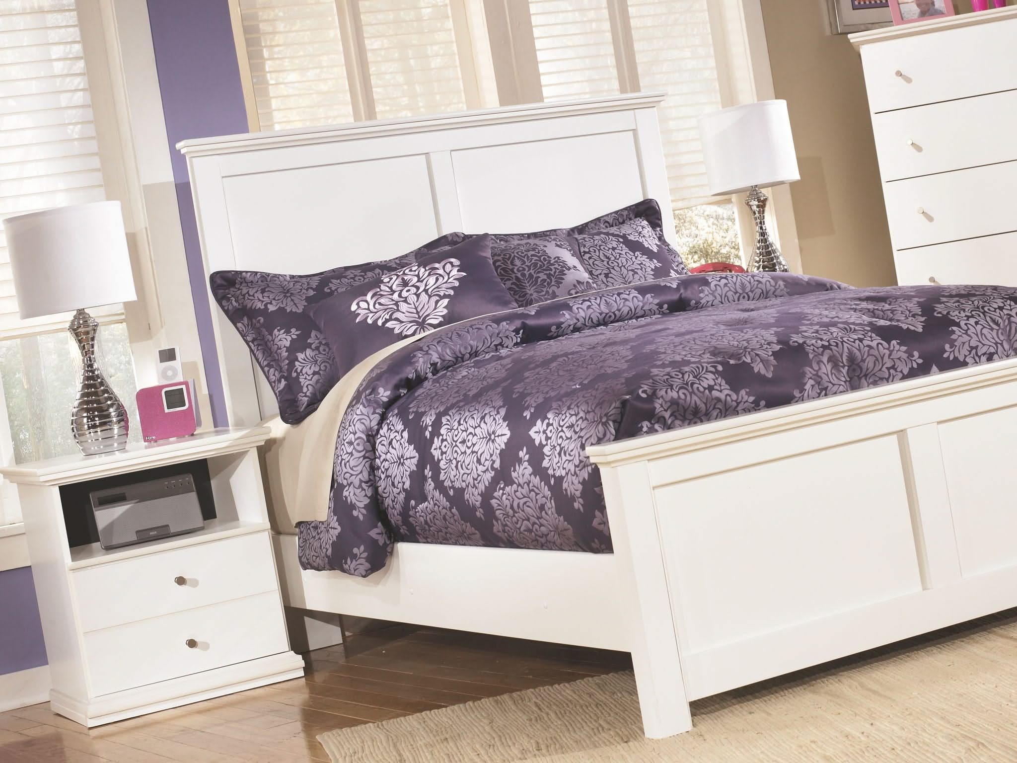 Bostwick Shoals - One Drawer Night Stand - White