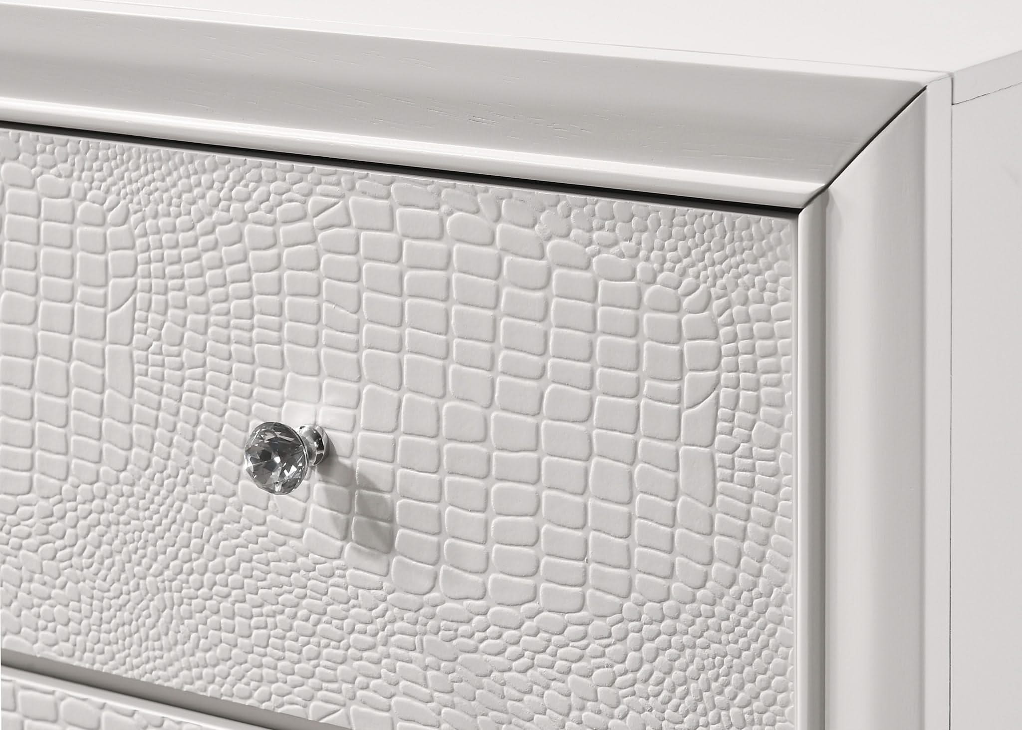 Lyssa - Dresser - White