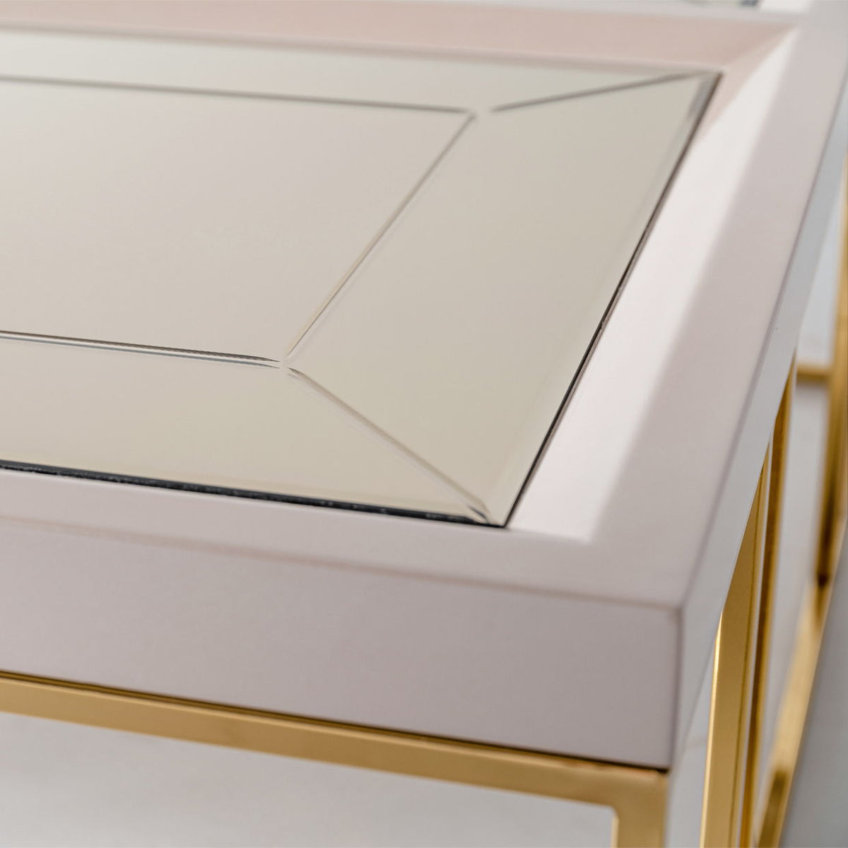 Carmela - Cocktail Table