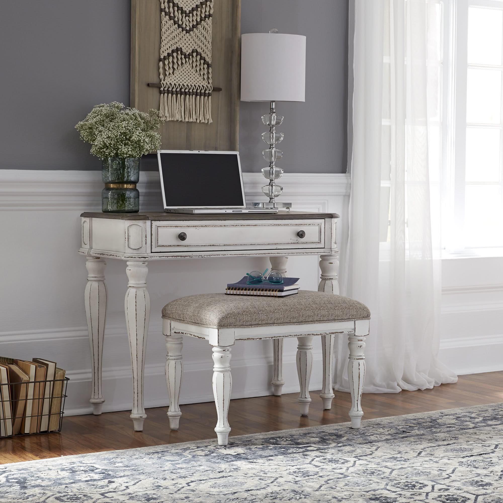Magnolia Manor - 2 Piece Vanity Set - Antique White