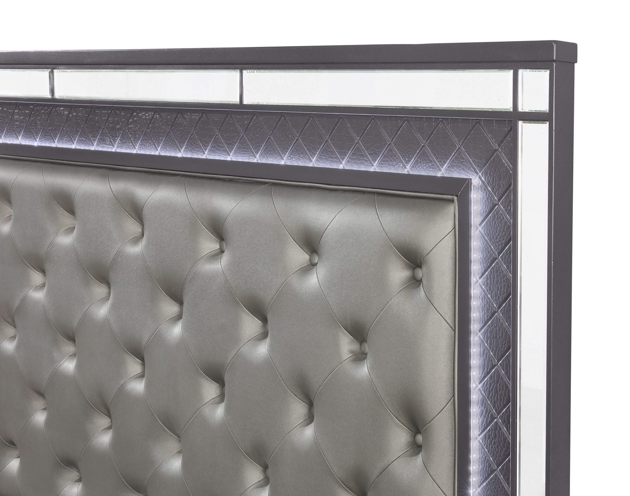 Refino - Queen 5 Piece Bedroom Set - Gunmetal
