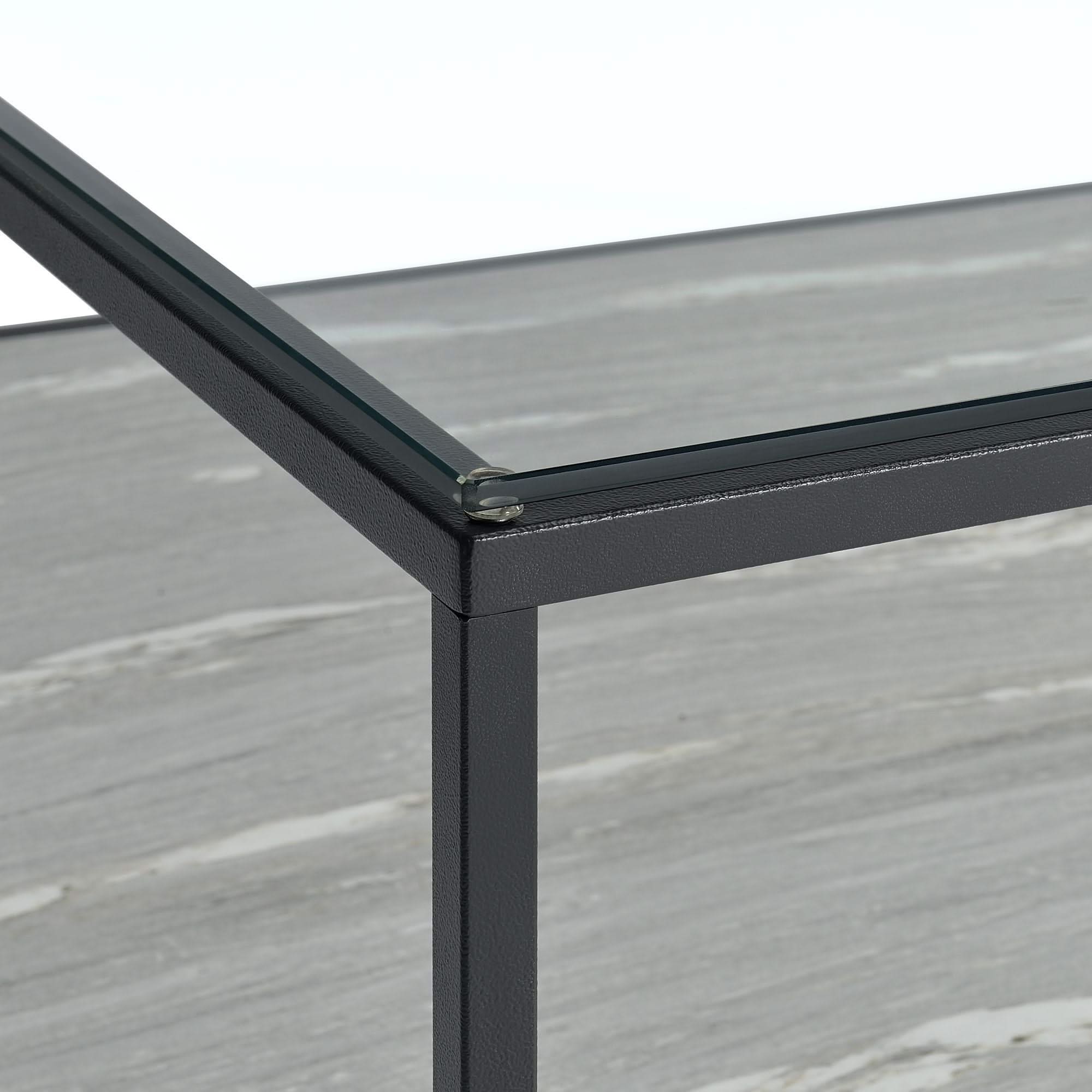 Yasmin - Table