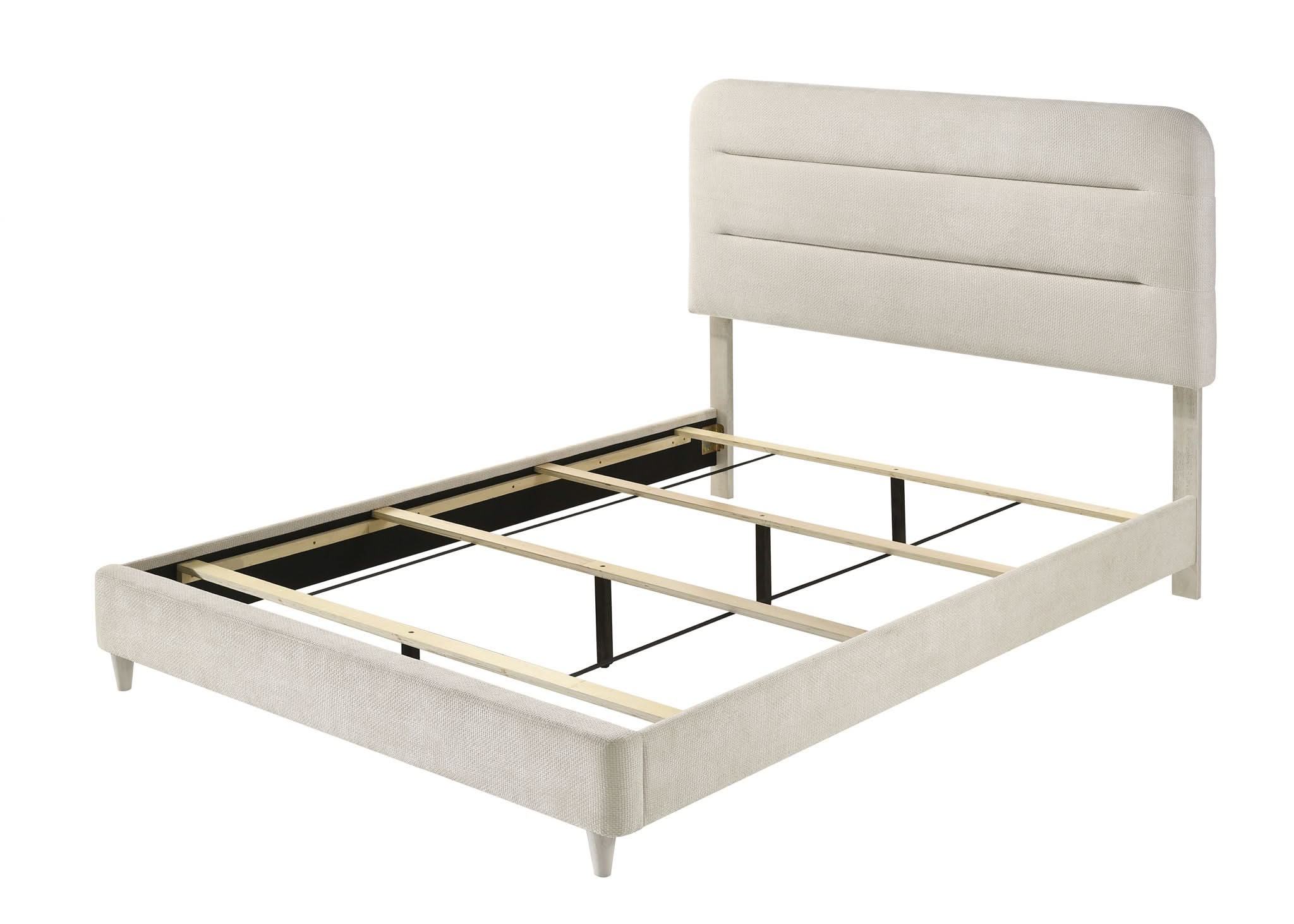 Nyomi - Queen 4 Piece Bedroom Set - White
