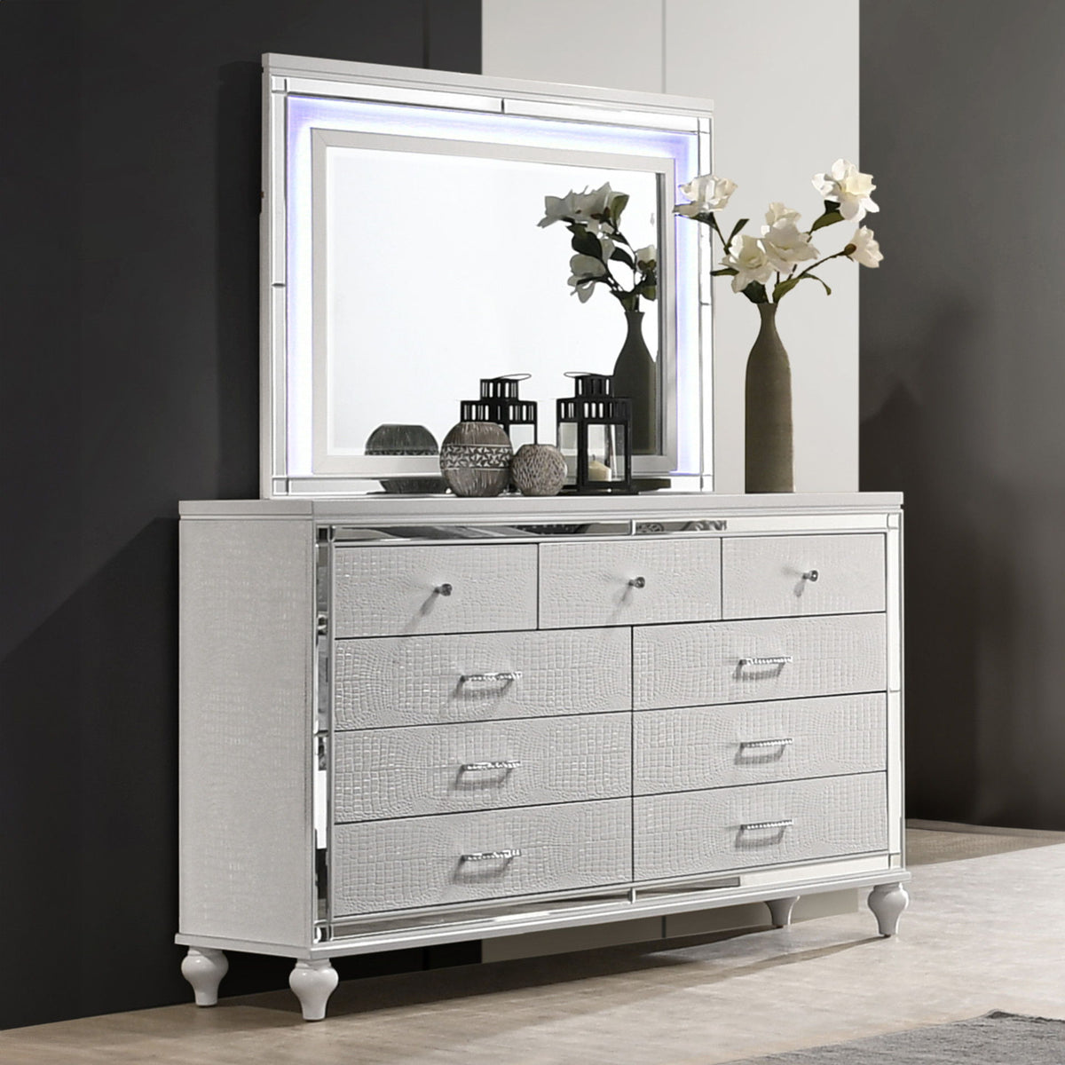 Valentino - Lighted Mirror
