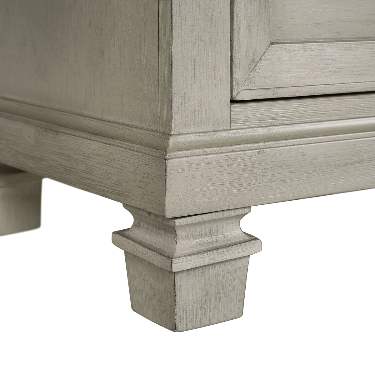 Farmington - 9 Drawer Dresser