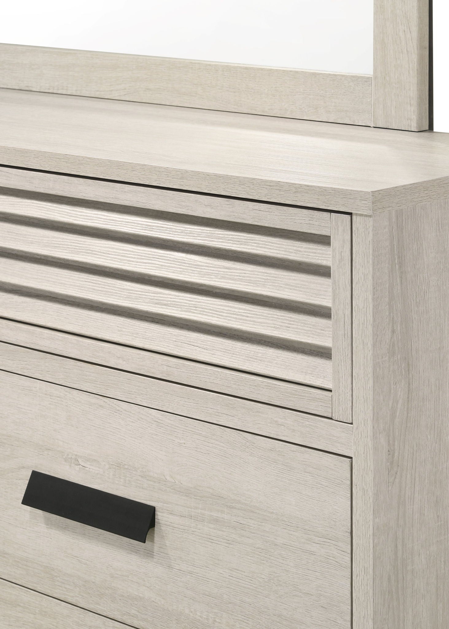 Sarter - King 5 Piece Bedroom Set - White