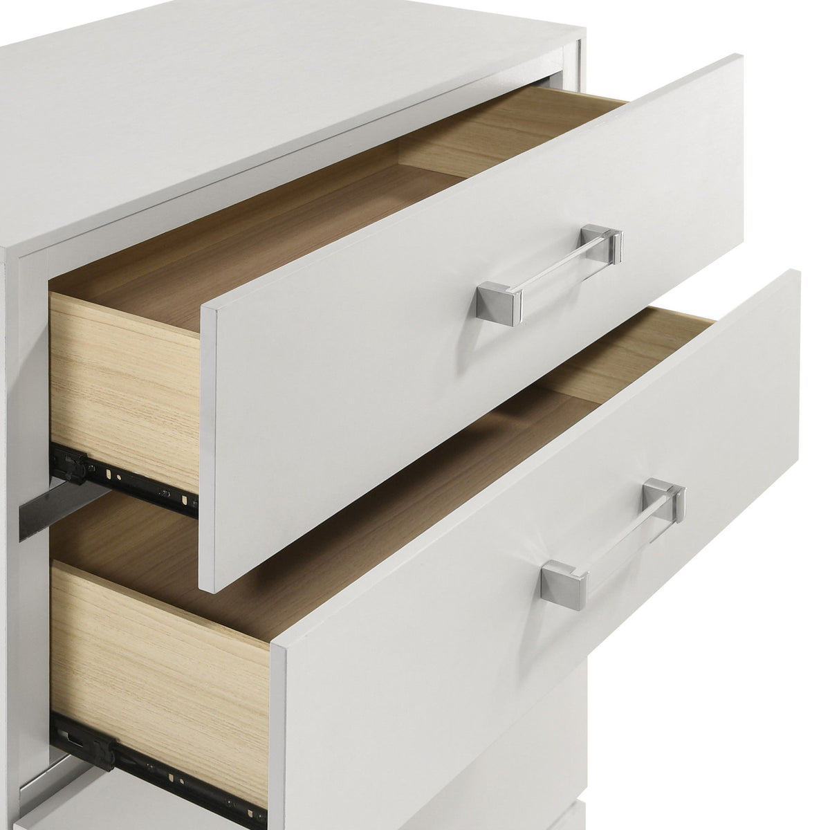 Europa - Chest - White