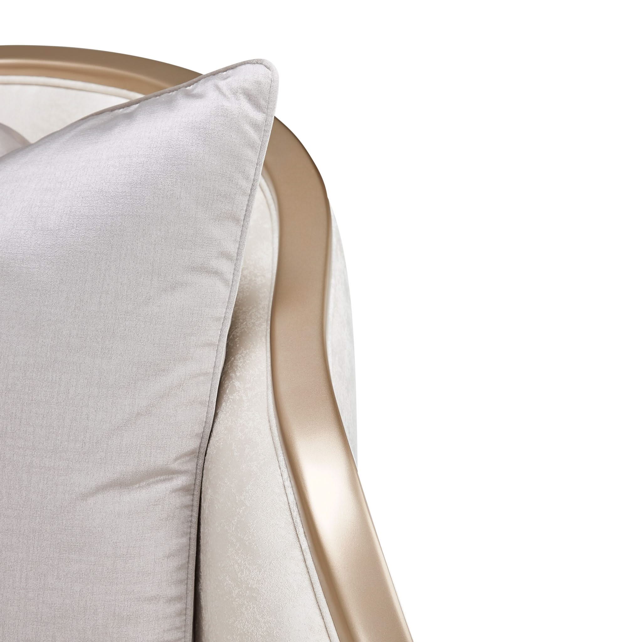 Malibu Crest - Chair And Half - Cloud White / Chardonnay