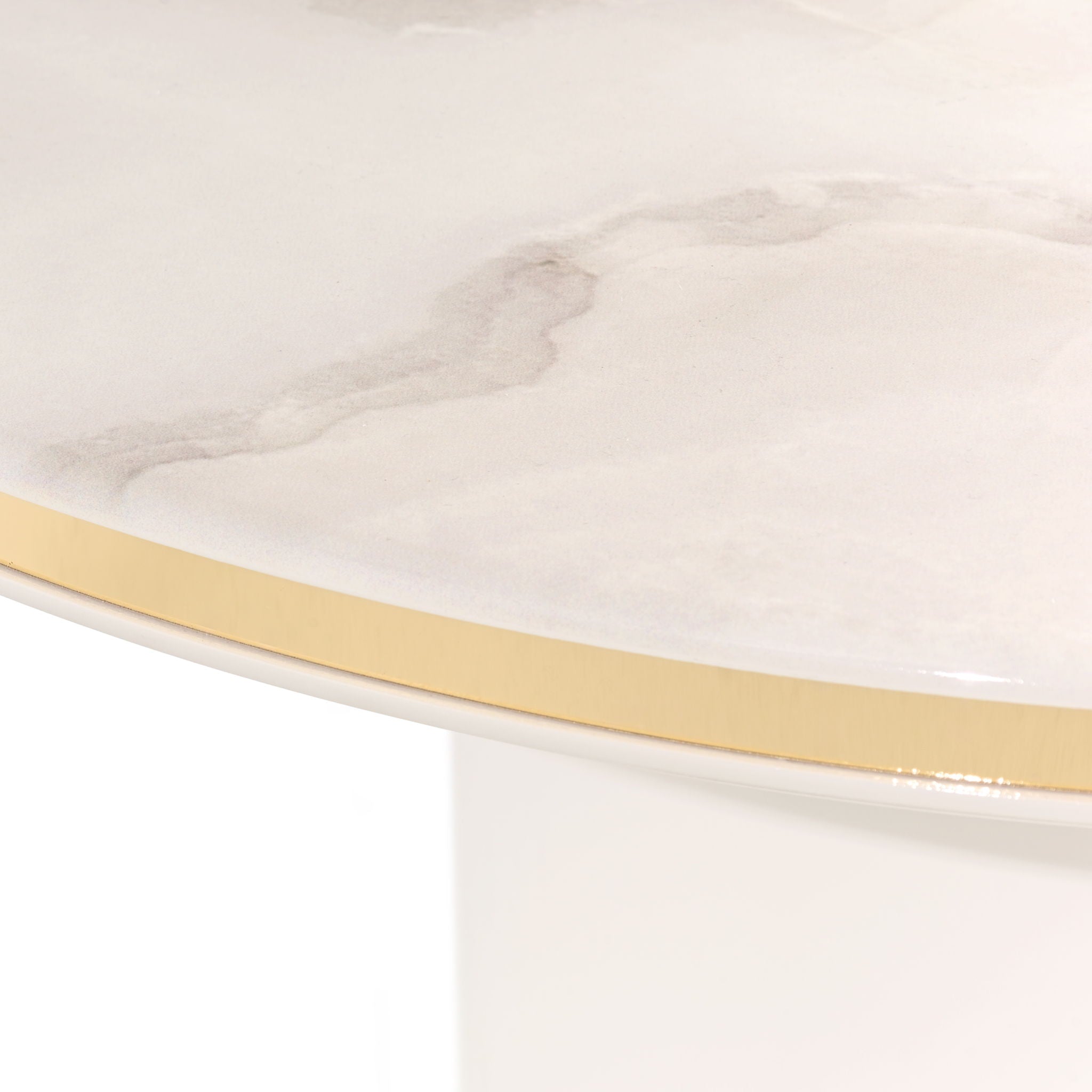 Gineverra - Round Cocktail Table - Ivory Gold