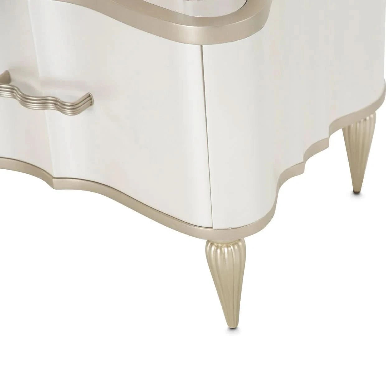London Place Pearl Cream Modern Glam Tiered 6 Drawer Storage Chest