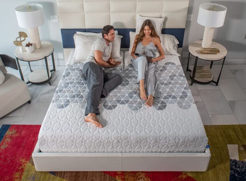 King Koil Smartlife Lotus Plush Latex Mattress W/ Bluetooth & Wired Remote