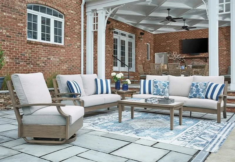 Texas Ranch Outdoor All Weather Sofa with Cushions and Throw Pillows