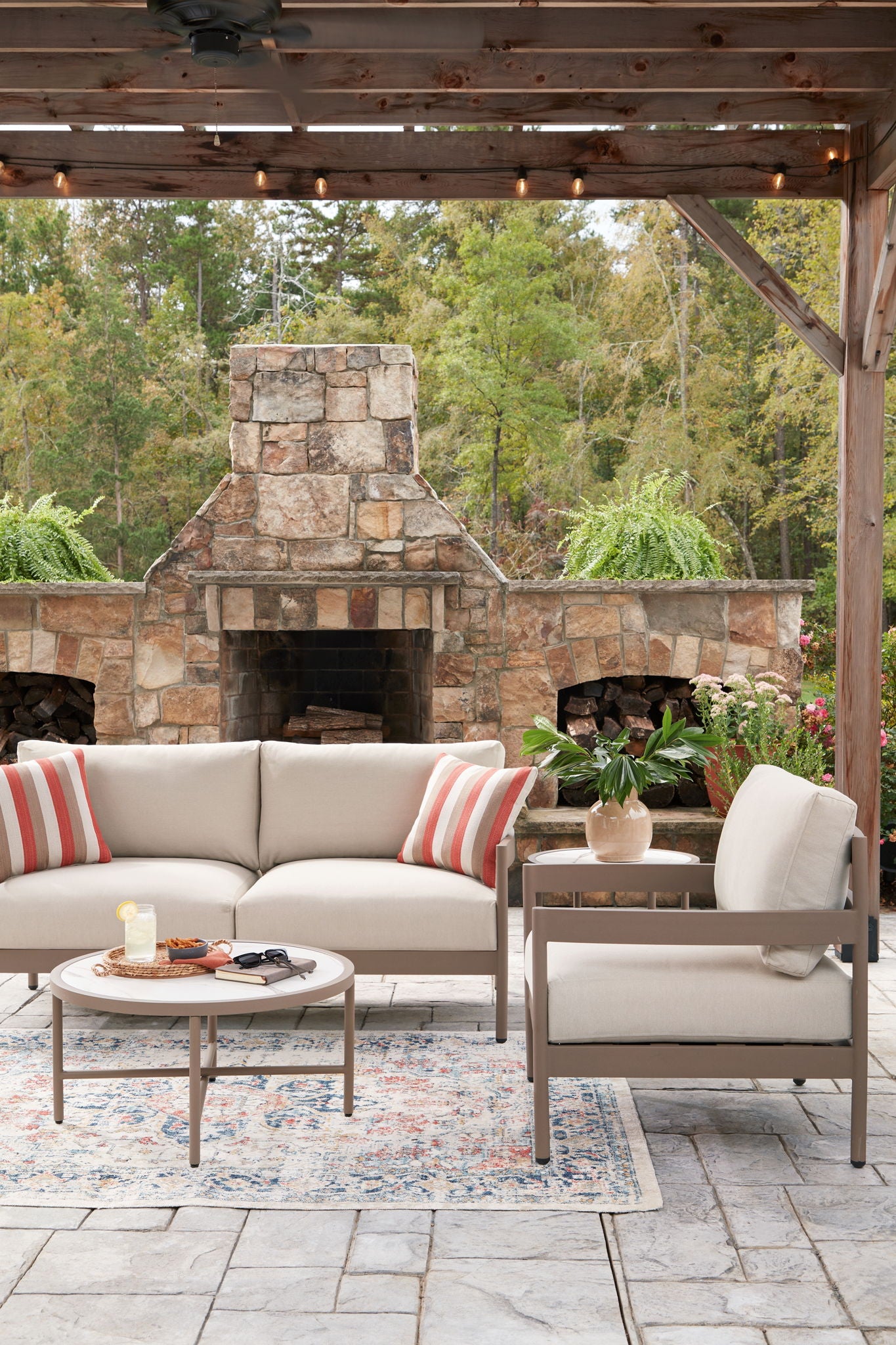 Bluff Trail - Loveseat, Lounge Chairs, Tables Set (Set of 5) - Beige