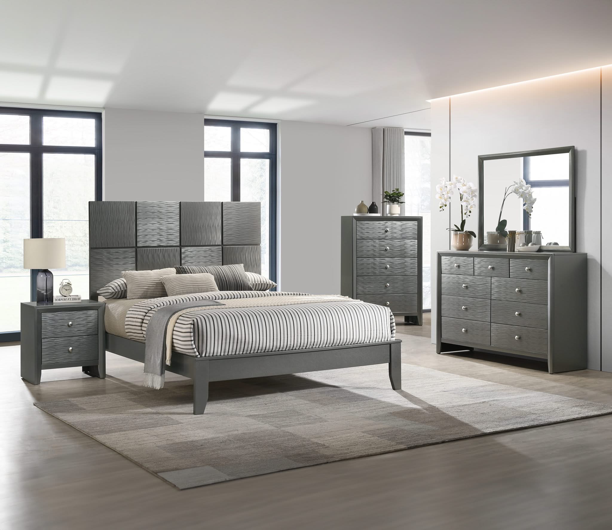 Denker - Queen 5 Piece Bedroom Set - Gun Metal