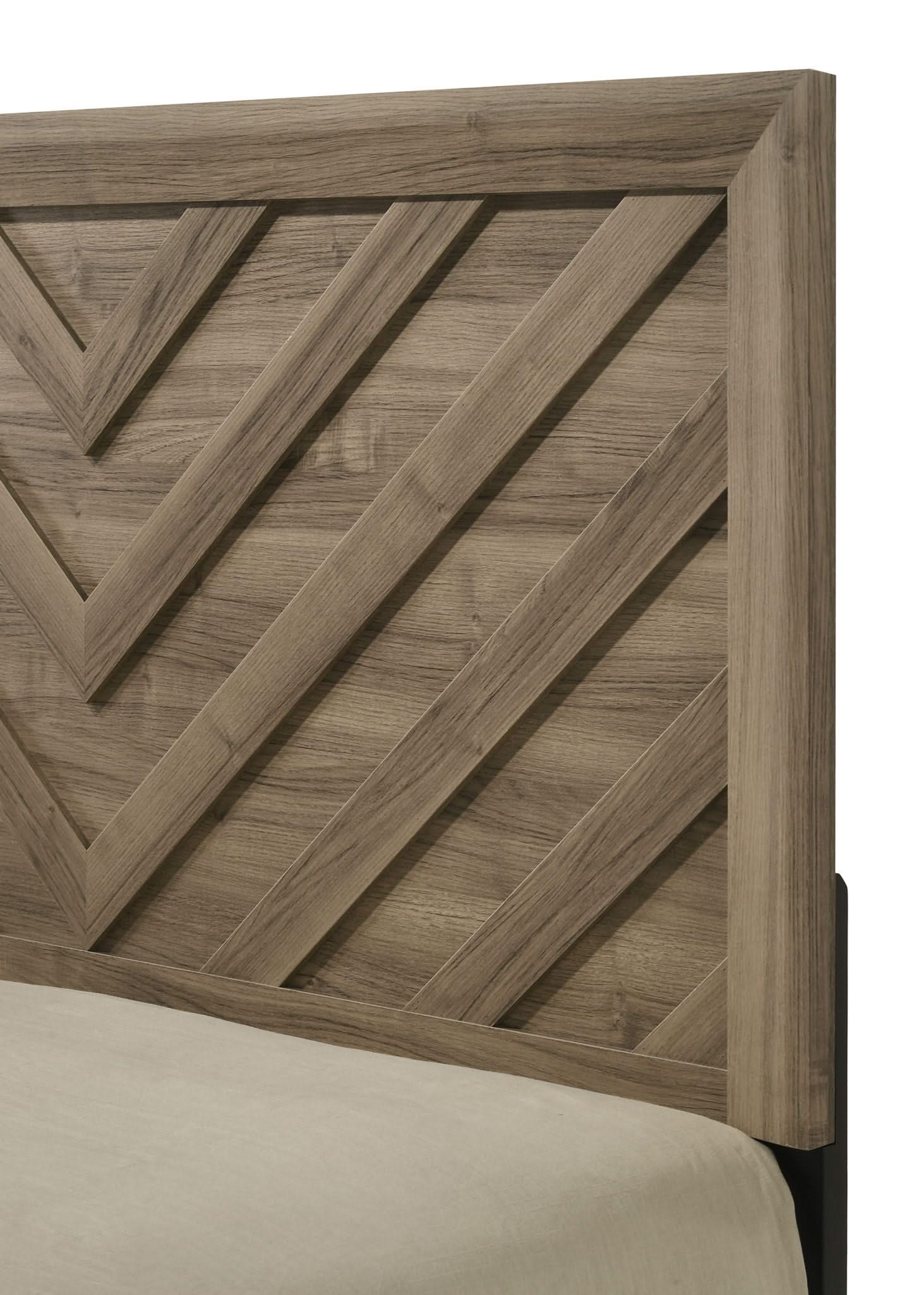 Valor - Queen Panel Bed - Light Bown