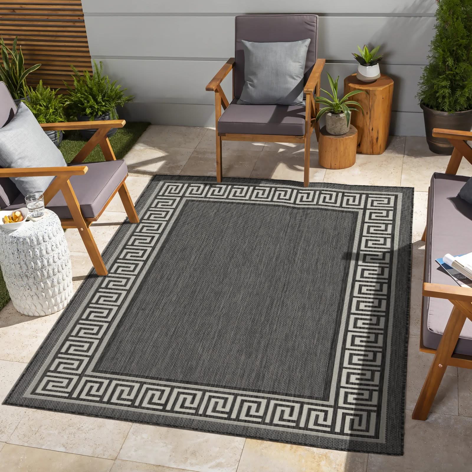 Sunshine - 2'7" X 7'3" Indoor / Outdoor Area Rug - Polypropylene