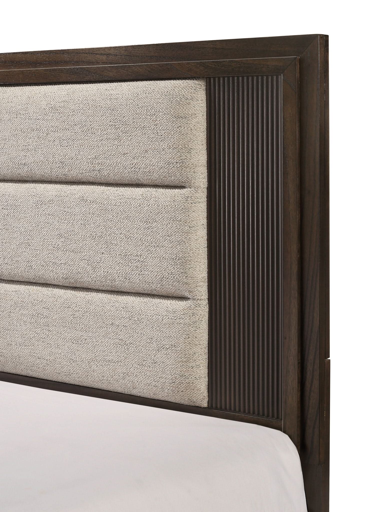Carlton - Queen 4 Piece Bedroom Set - Brown