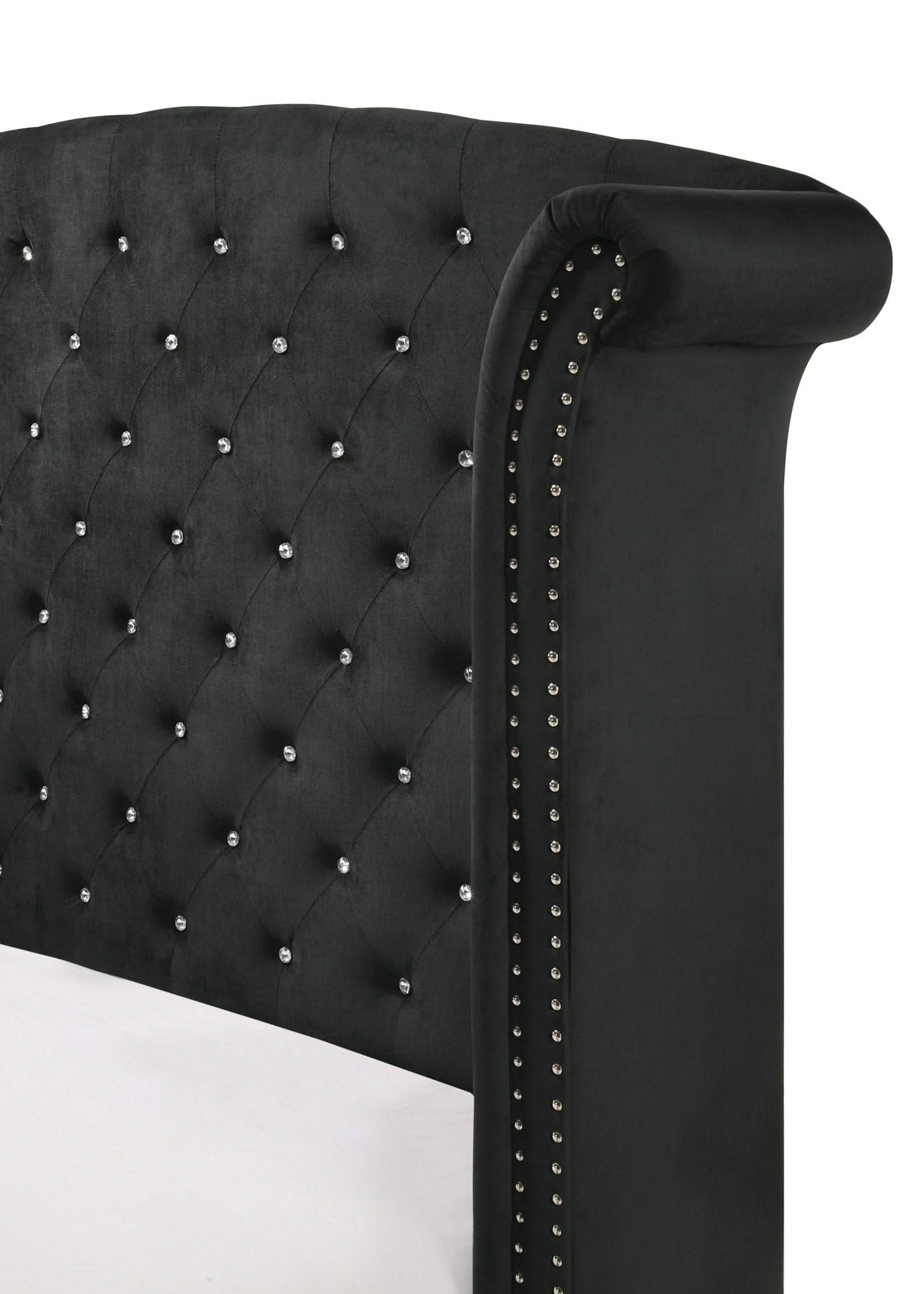 Lucinda - Queen 4 Piece Bedroom Set - Black