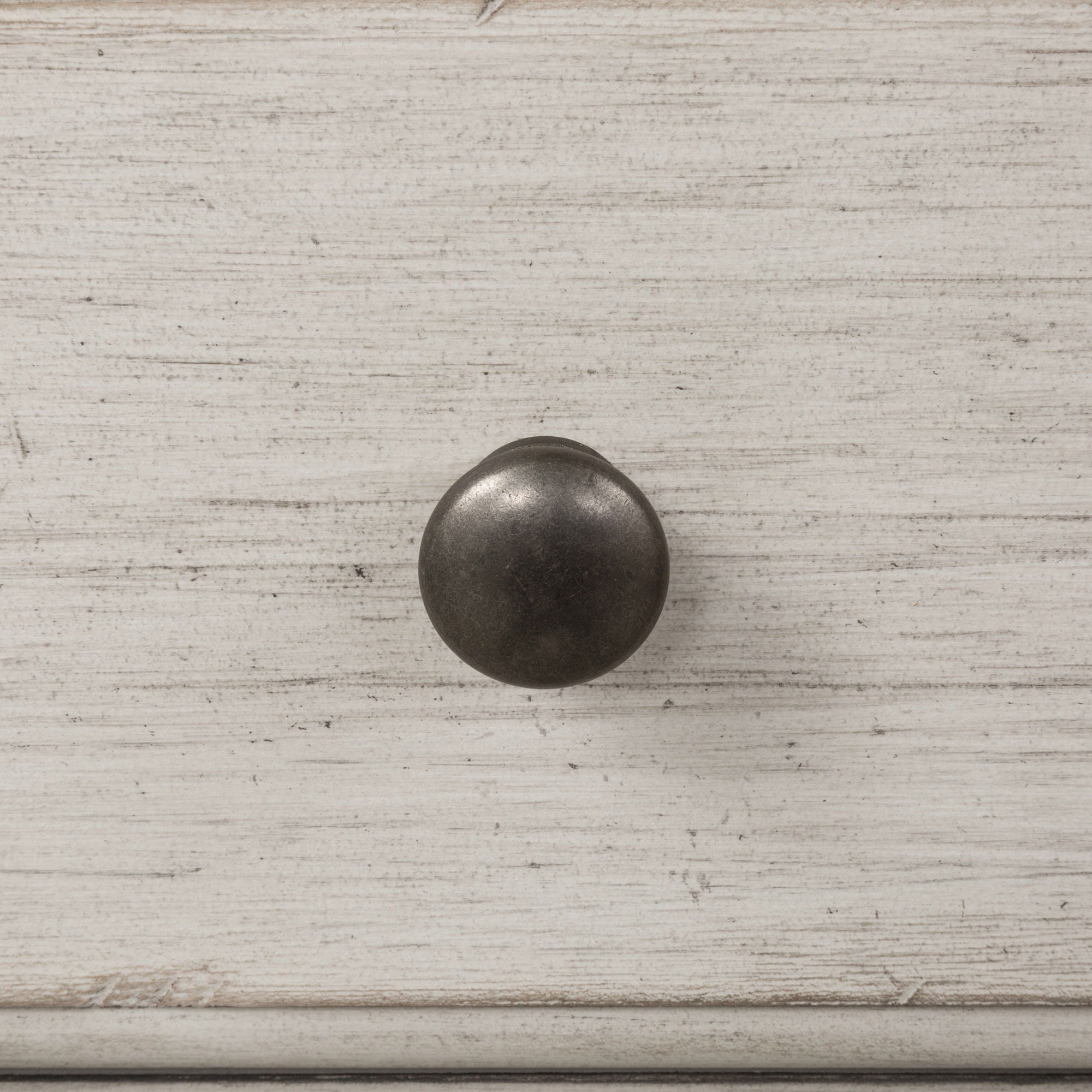 Farmhouse Reimagined - 8 Drawer Dresser - Antique White / Chestnut Tops