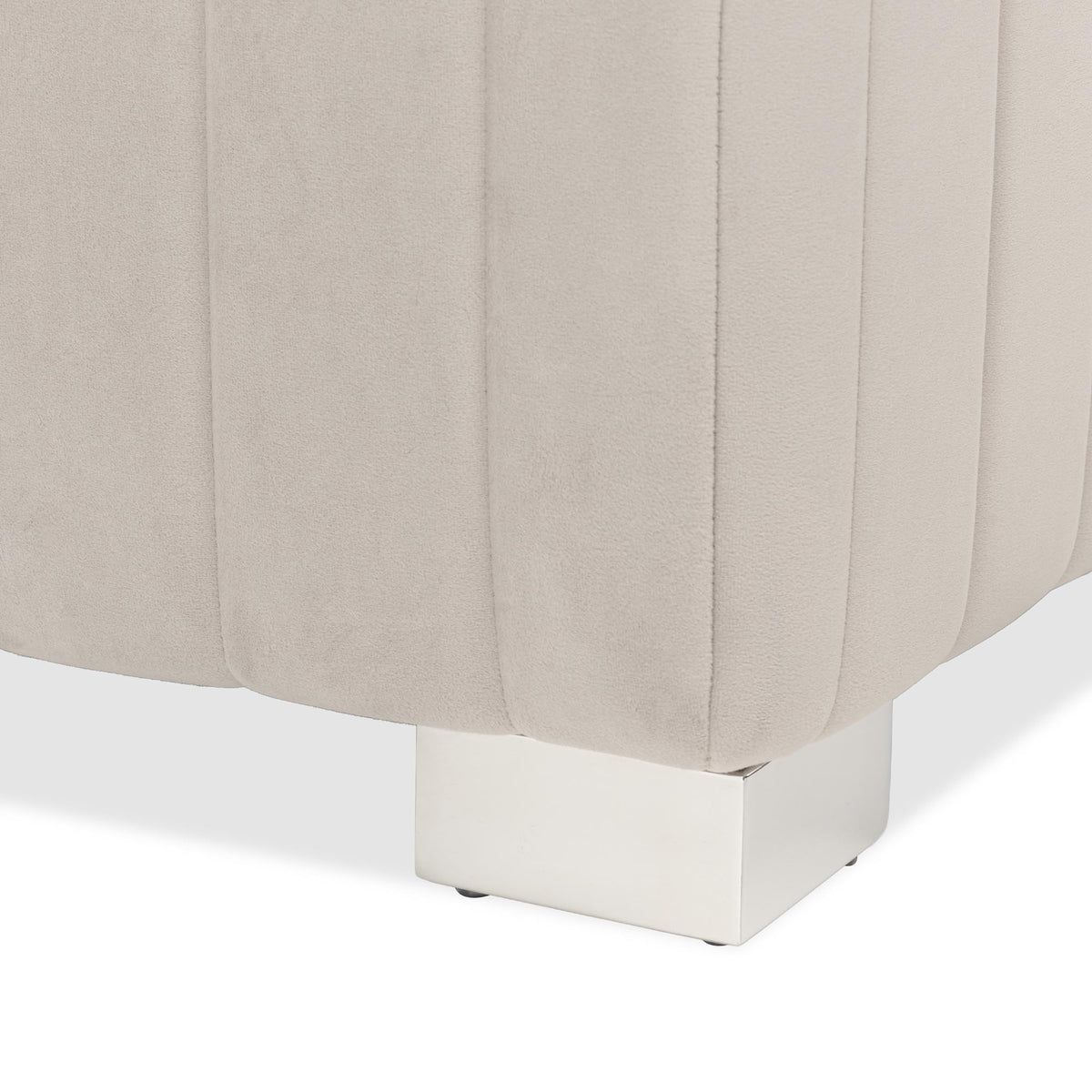 Signature Beds & Benches - Amaryllis Velvet Accent Bench - Taupe / Chrome