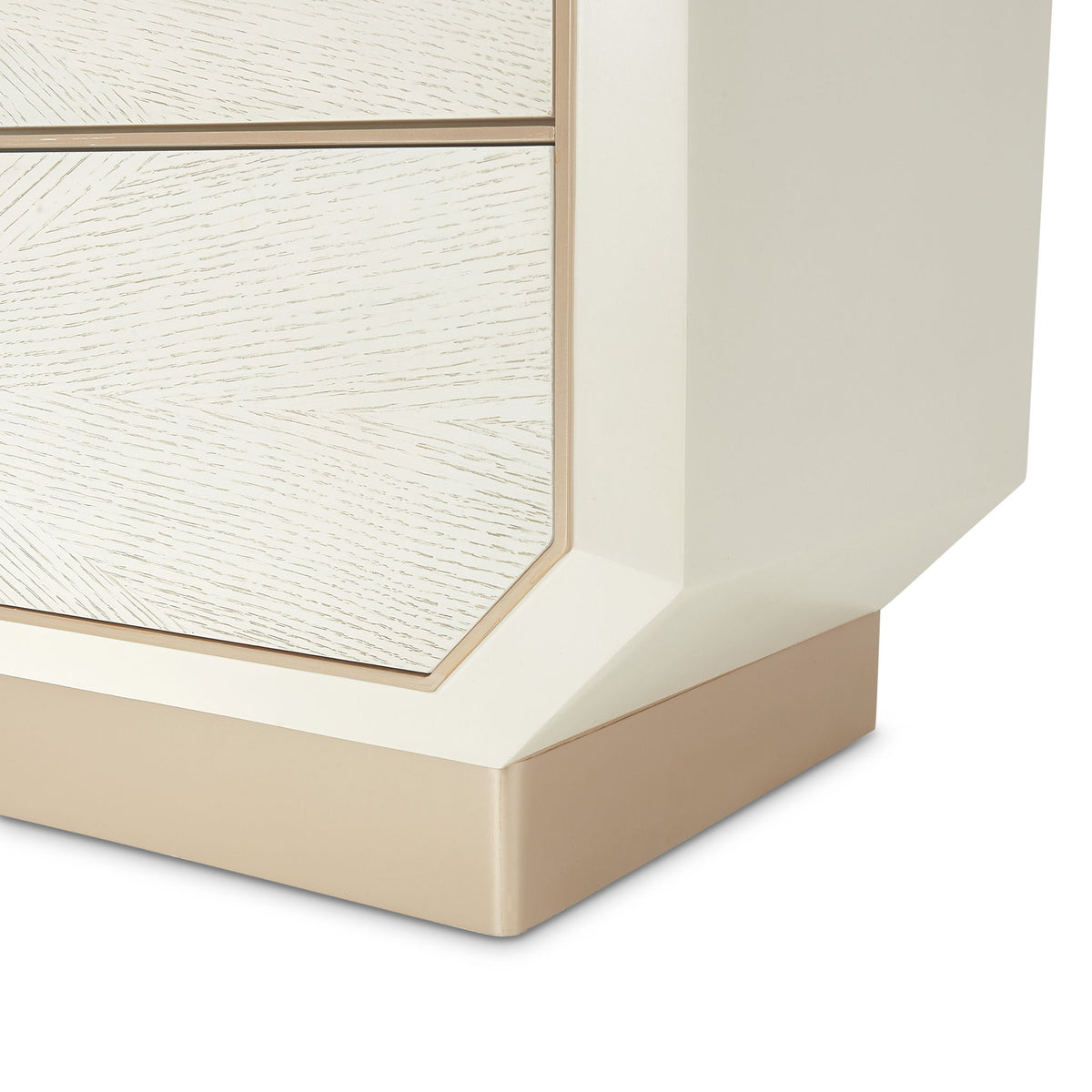 La Rachelle - 5-Drawer Chest - Champagne