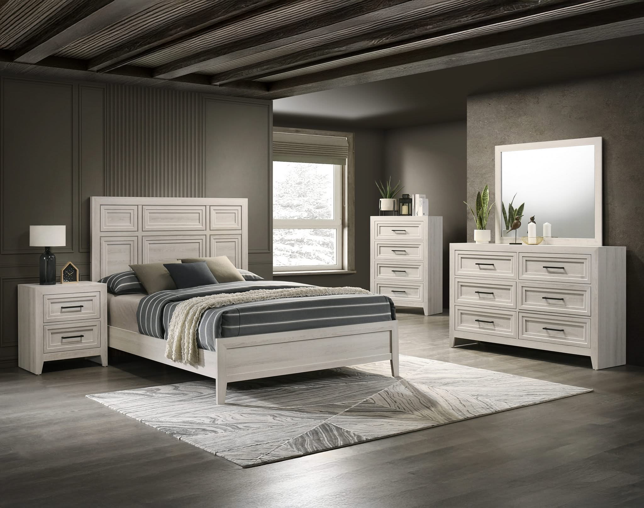 Lorraine - Chest - Antique White