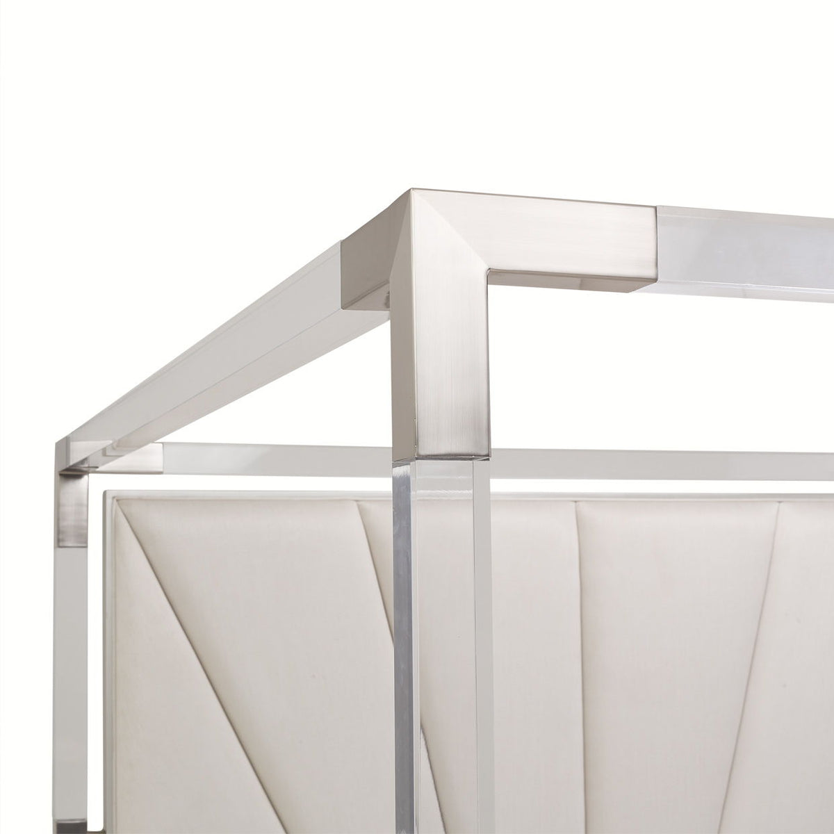 Penthouse - Eastern King Canopy Bed - Frosted Linen / Ash Gray
