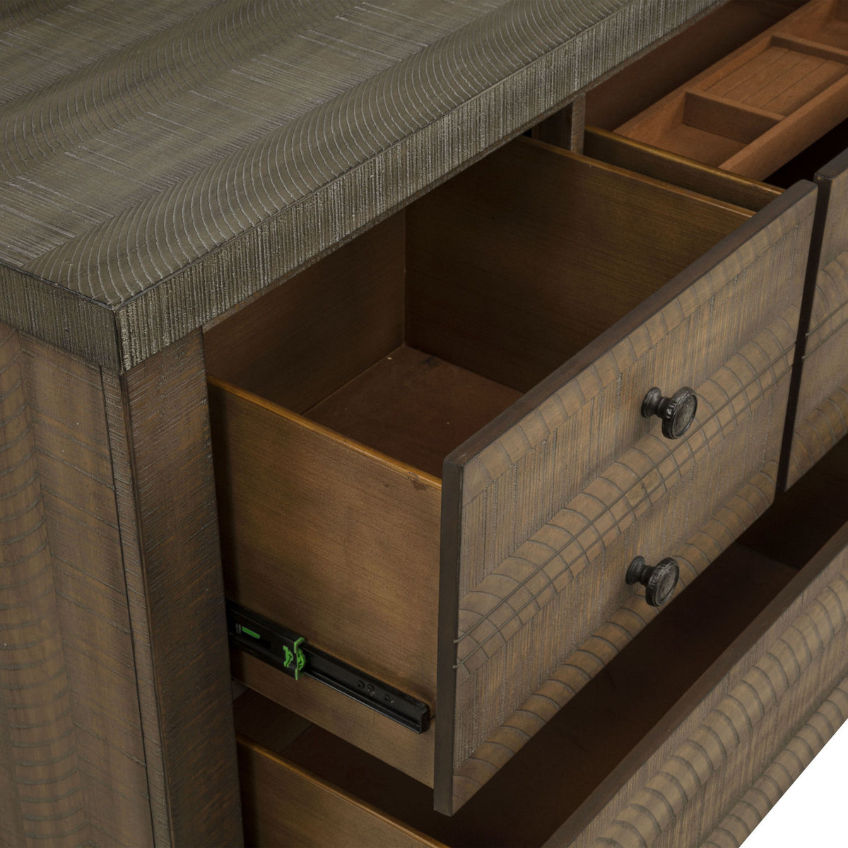 Augusta - Dresser