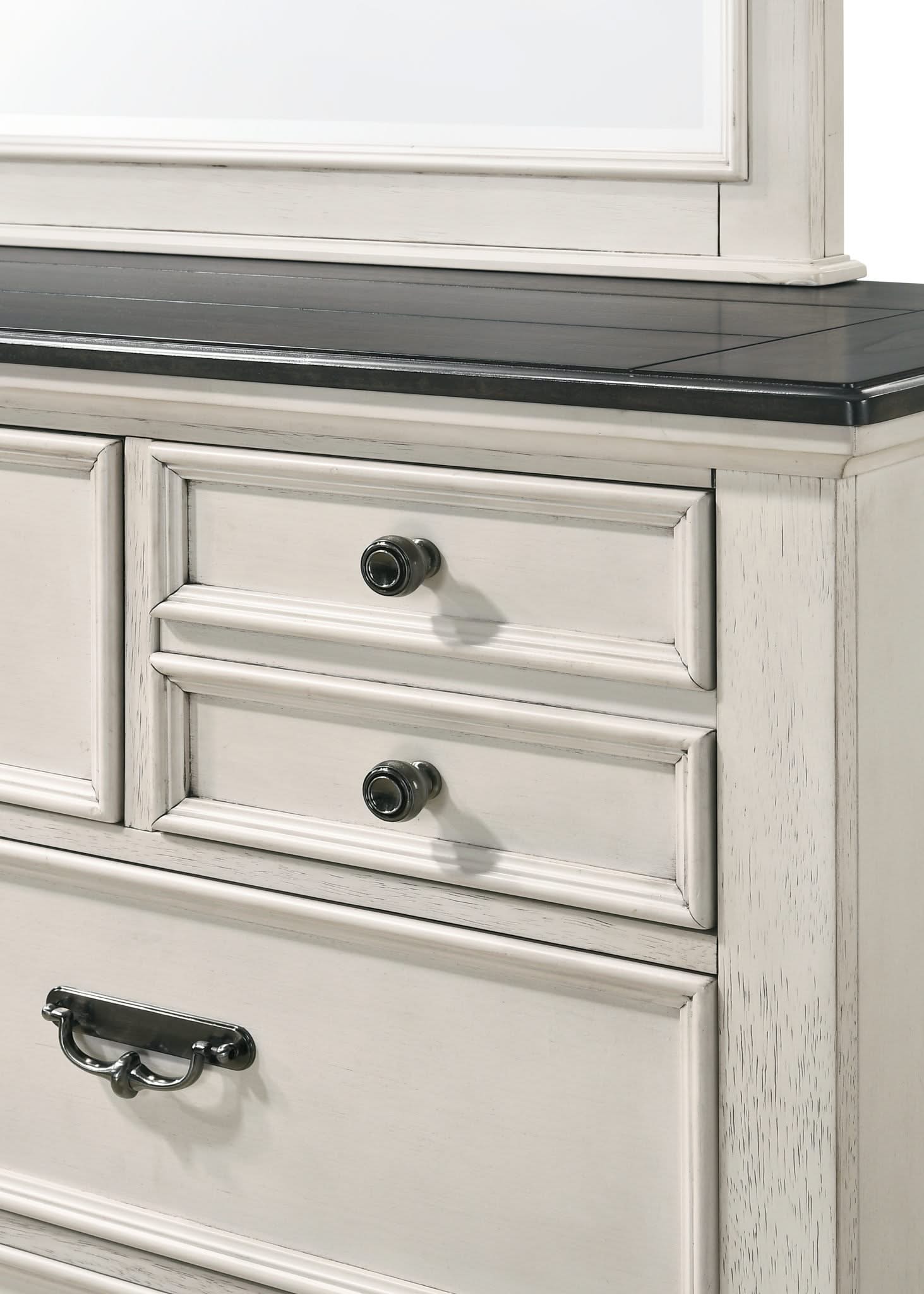 Sawyer - Queen 5 Piece Bedroom Set - Antique White