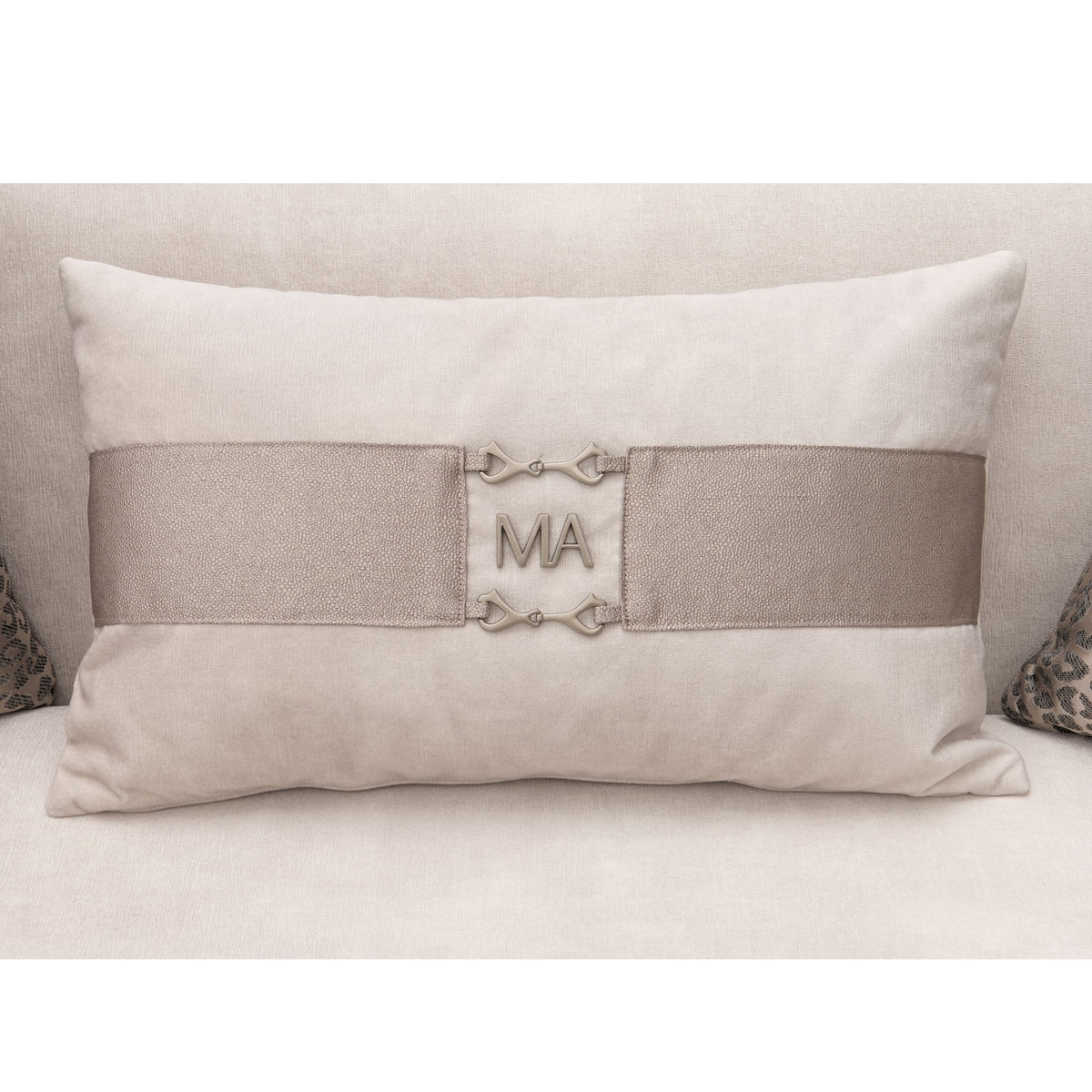 Mod Dream - Standard Sofa - Rich Champagne