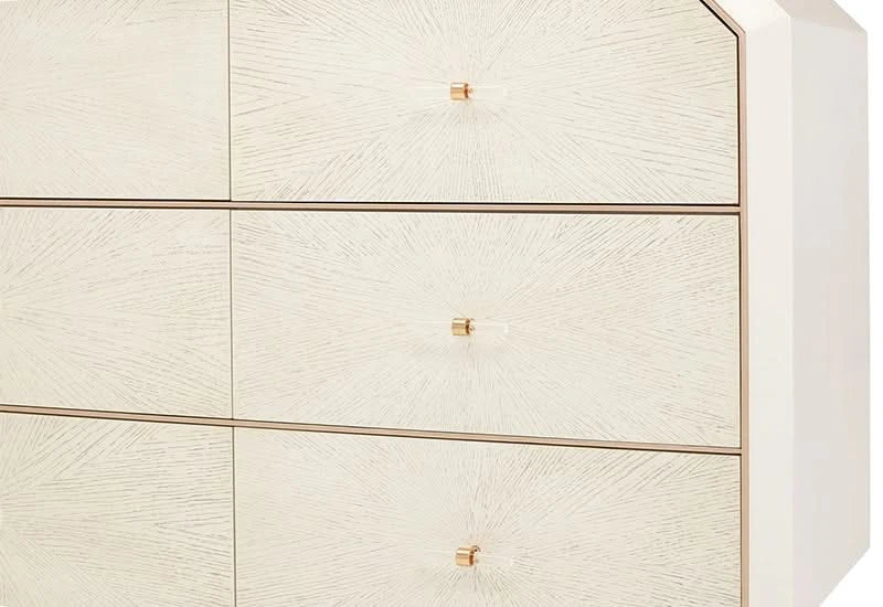 La Rachelle Dresser in Medium Champagne