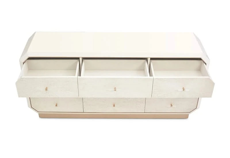 La Rachelle Medium Champagne 6-Drawer Dresser with Velvet-Lined Storage