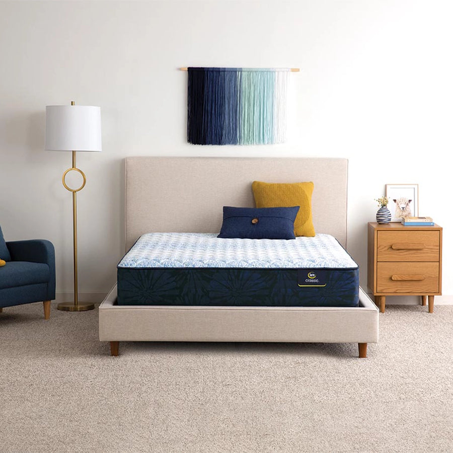 Serta Classic Alden 11.5-Inch Medium Tight Top Mattress